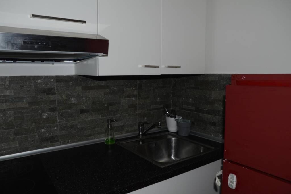 "Little Sicilian Home"-Room With A Private Bathroom & Kitchen -Fridge - And Shared A Beautiful Terrace On Hostel Taormina Center Exterior foto