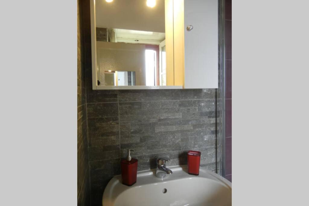 "Little Sicilian Home"-Room With A Private Bathroom & Kitchen -Fridge - And Shared A Beautiful Terrace On Hostel Taormina Center Exterior foto